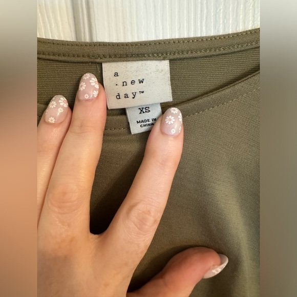 Women’s A New Day Ruched Dress XS - Picture 4 of 7